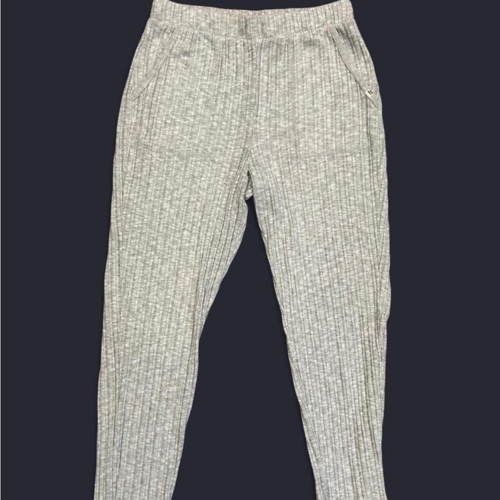 Billabong Grey ribbed joggers. Tag says size L but fits like a Medium